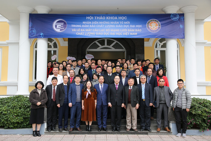Phó Giáo sư, Tiến sĩ Trần Xuân Nhĩ dự Hội thảo khoa học Nhận diện những nhân tố mới trong đảm bảo chất lượng giáo dục đại học và Lễ ra mắt Câu lạc bộ Mạng lưới đảm bảo chất lượng giáo dục đại học Việt Nam năm 2023. (Ảnh: Phạm Minh). Ảnh 3.jpg
