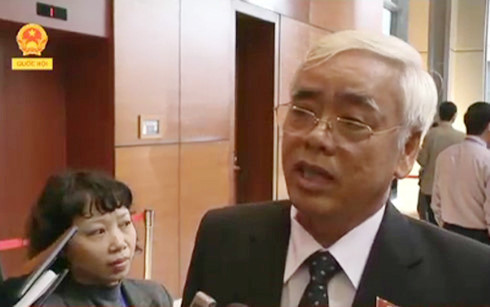 Đại biểu Phan Văn Sử. Đại biểu Phan Văn Sử.