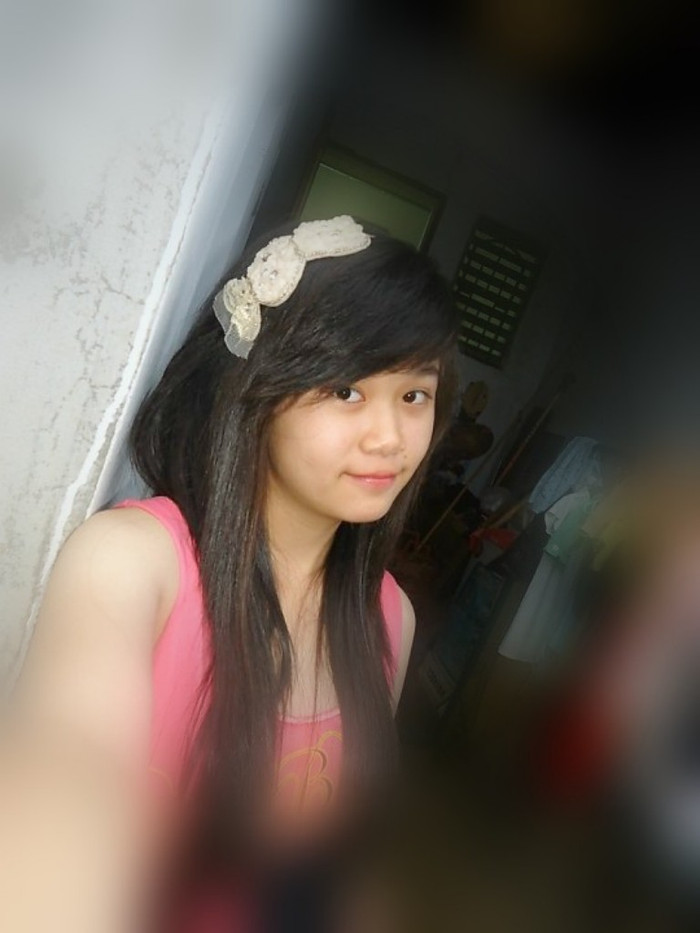 Trịnh Thị Hiền là một cô gái hòa đồng và vui vẻ.