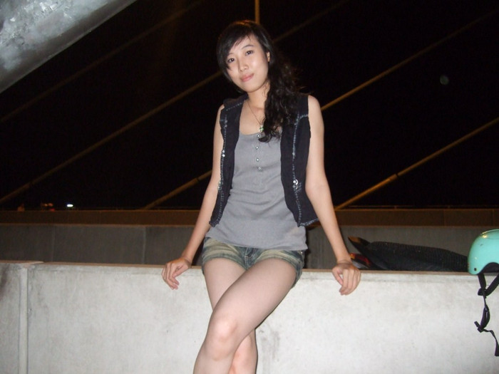 Sở thích của Phi Vân là: đọc báo, xem phim hoạt hình, và nghe nhạc,