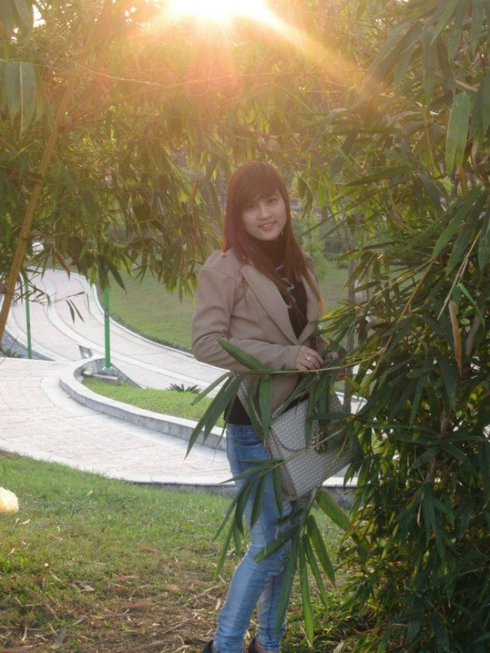 Bạn Nguyễn Thị Huyền Trang là người luôn hòa đồng vui vẻ, thích học hỏi nhiều điều