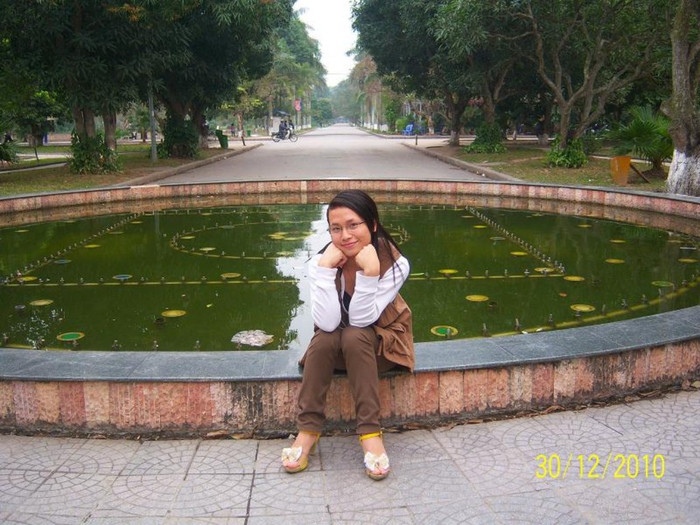 Vân là người hay cười, thích nghe nhạc, đọc báo điện tử, và du lịch. Cô luôn mong muốn ngôi nhà nhỏ của mình sau này thật đẹp và hạnh phúc. Vân là người hay cười, thích nghe nhạc, đọc báo điện tử, và du lịch. Cô luôn mong muốn ngôi nhà nhỏ của mình sau này thật đẹp và hạnh phúc.