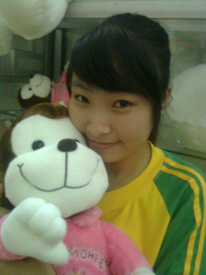 Thu Hằng là người vui tính, thích tham gia nhiều hoạt động tập thể đặc biệt là thể thao. Lạc quan và sôi nổi là phương châm sống mà Hằng theo đuổi.