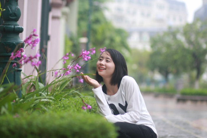 Thảo là người cởi mở, hòa đồng và nói nhiều, yêu ca nhạc và rất thích hát hò, đặc biệt là rất thích tham gia các chương trình văn nghệ. Thảo là người cởi mở, hòa đồng và nói nhiều, yêu ca nhạc và rất thích hát hò, đặc biệt là rất thích tham gia các chương trình văn nghệ.