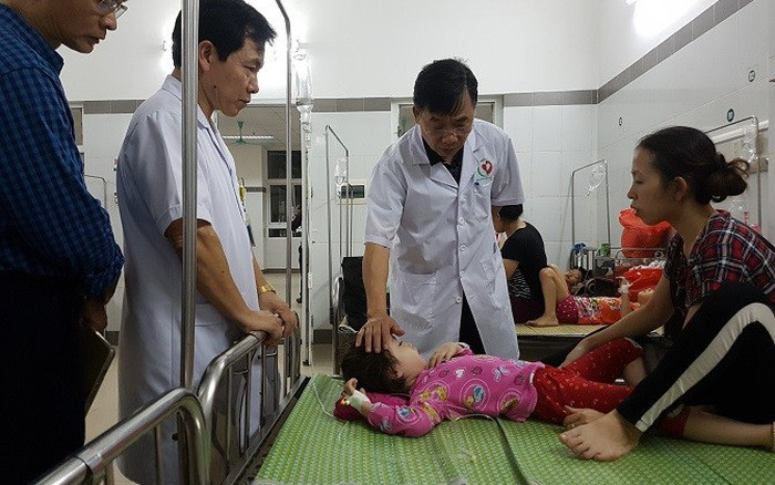 Các em nhỏ được điều trị tích cực, dần ổn định sức khỏe. Các em nhỏ được điều trị tích cực, dần ổn định sức khỏe.