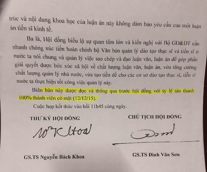 Giáo sư Đinh Văn Tiến cho biết kết thúc buổi làm việc ngày 08/12/2016 của Hội đồng chức danh Giáo sư ngành kinh tế không có biên bản này, đến khi luật sư đưa ra ông mới biết. Điều này khiến cho Giáo sư Đinh Văn Tiến - thành viên tham gia buổi họp rất bức xúc. Vậy ai đã tự ý lập và ký biên bản này?