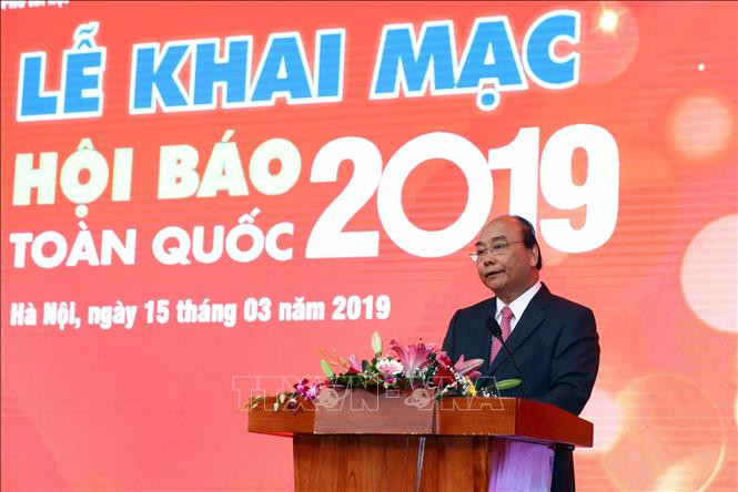 Thủ tướng Nguyễn Xuân Phúc phát biểu tại Lễ khai mạc Hội báo toàn quốc năm 2019. Ảnh: Thống Nhất/TTXVN Thủ tướng Nguyễn Xuân Phúc phát biểu tại Lễ khai mạc Hội báo toàn quốc năm 2019. Ảnh: Thống Nhất/TTXVN