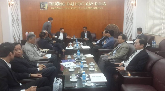 Thường trực Hiệp hội Các trường đại học, cao đẳng Việt Nam đã tới thăm và bàn việc thành lập Câu lạc bộ các cơ sở đào tạo kỹ sư xây dựng và kiến trúc sư, trực thuộc Hiệp hội.