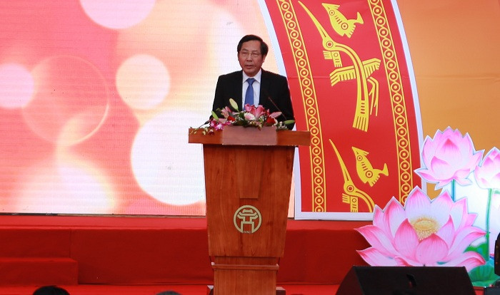 Đồng chí Thuận Hữu - Ủy viên Trung ương Đảng, Tổng Biên tập Báo Nhân dân, Phó Trưởng Ban Tuyên giáo Trung ương, Chủ tịch Hội Nhà báo Việt Nam, Trưởng Ban Chỉ đạo Hội Báo toàn quốc 2019 phát biểu, Đồng chí Thuận Hữu - Ủy viên Trung ương Đảng, Tổng Biên tập Báo Nhân dân, Phó Trưởng Ban Tuyên giáo Trung ương, Chủ tịch Hội Nhà báo Việt Nam, Trưởng Ban Chỉ đạo Hội Báo toàn quốc 2019 phát biểu,