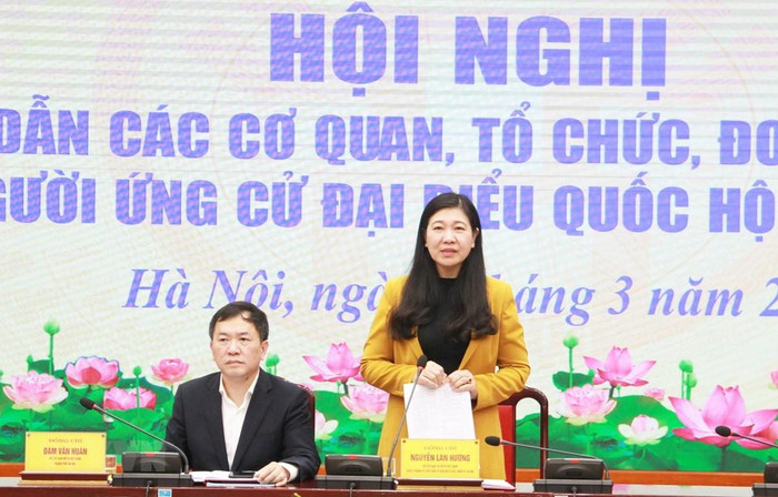 Chủ tịch Ủy ban Mặt trận Tổ quốc Việt Nam thành phố Hà Nội - bà Nguyễn Lan Hương phát biểu tại Hội nghị. (Ảnh: TTXVN phát) Chủ tịch Ủy ban Mặt trận Tổ quốc Việt Nam thành phố Hà Nội - bà Nguyễn Lan Hương phát biểu tại Hội nghị. (Ảnh: TTXVN phát)