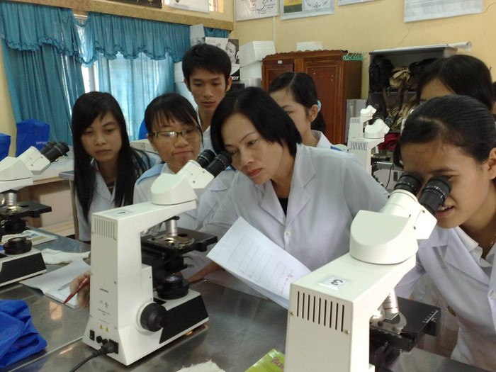 Đầu tư cho nghiên cứu khoa học là một mũi nhọn quan trọng trong tiến trình đổi mới giáo dục. ảnh: Bích Nguyễn. Đầu tư cho nghiên cứu khoa học là một mũi nhọn quan trọng trong tiến trình đổi mới giáo dục. ảnh: Bích Nguyễn.