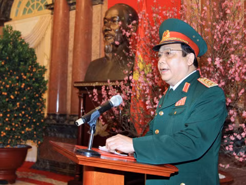 Tranh luận 'nảy lửa' chuyện phong hàm cho quân nhân chuyên nghiệp 