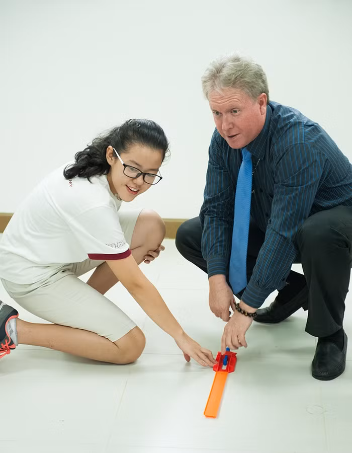 Nhiều giáo viên người nước ngoài có trình độ mang đến nhiều trải nghiệm thú vị cho học sinh.