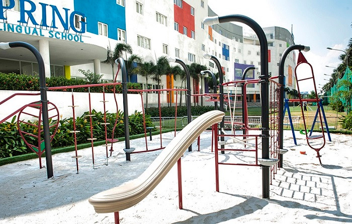 Công viên vui chơi sau những giờ học miệt mài...