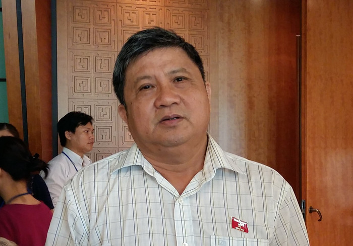 Ông Nguyễn Văn Giàu - Chủ nhiệm Ủy ban Kinh tế đề nghị làm rõ trách nhiệm nếu Đại biểu Quốc hội nhờ điểm danh. ảnh: Ngọc Quang. Ông Nguyễn Văn Giàu - Chủ nhiệm Ủy ban Kinh tế đề nghị làm rõ trách nhiệm nếu Đại biểu Quốc hội nhờ điểm danh. ảnh: Ngọc Quang.