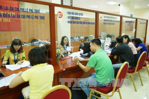 Thủ tướng yêu cầu cắt giảm thủ tục hành chính, không gây phiền hà cho người nộp thuế. ảnh minh họa: TTXVN. Thủ tướng yêu cầu cắt giảm thủ tục hành chính, không gây phiền hà cho người nộp thuế. ảnh minh họa: TTXVN.