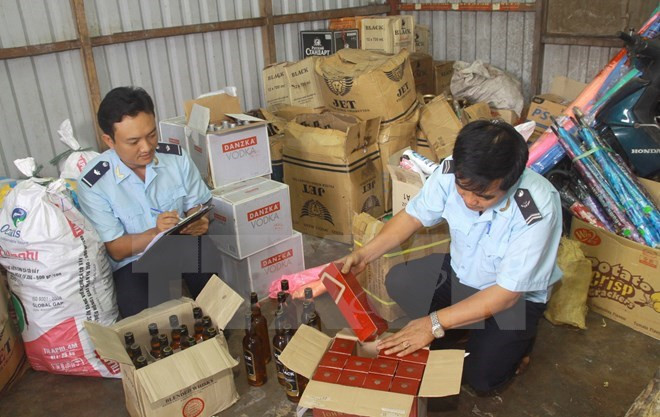 Kiên quyết không cho phép có “vùng cấm” trong phòng, chống buôn lậu