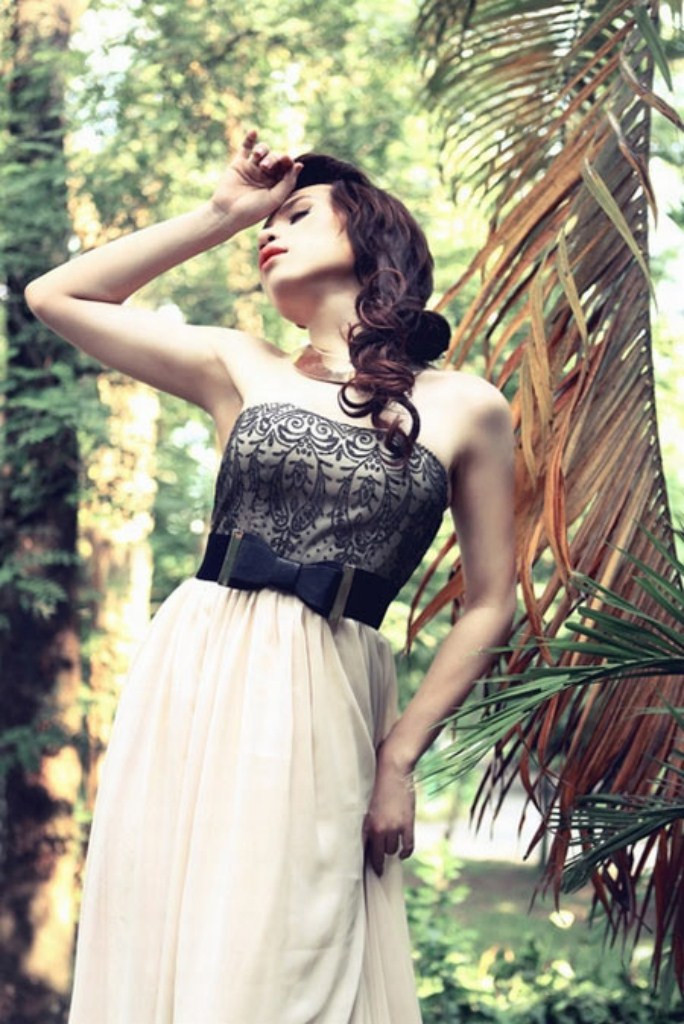 Franky ngay từ bé đã cảm nhận được sự nữ tính của mình. Trong khi các bạn nam đồng trang lứa thích chơi bắn bi thì Franky lại mê nhảy dây, thích làm cô dâu,...Và cứ khi nào chơi trò cô dâu, chú rể thì Franhky Nguyễn nằng nặc đòi làm cô dâu. Franky ngay từ bé đã cảm nhận được sự nữ tính của mình. Trong khi các bạn nam đồng trang lứa thích chơi bắn bi thì Franky lại mê nhảy dây, thích làm cô dâu,...Và cứ khi nào chơi trò cô dâu, chú rể thì Franhky Nguyễn nằng nặc đòi làm cô dâu.