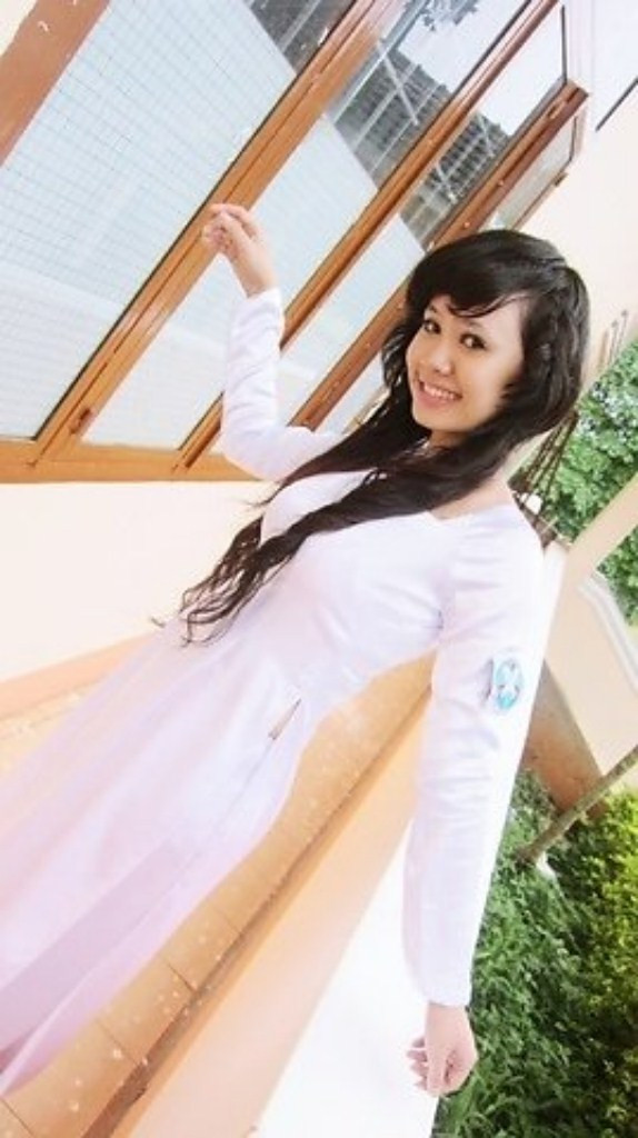 Vân rất thích chụp ảnh,hát và lên sân khấu dẫn chương trình Vân rất thích chụp ảnh,hát và lên sân khấu dẫn chương trình