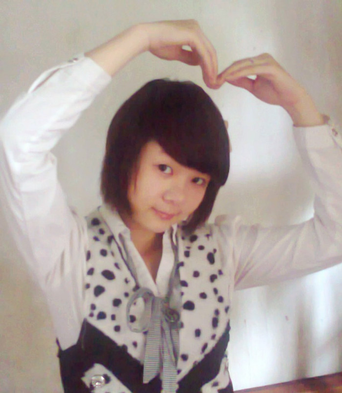 Hà cao:1m61,nặng:43 (kg).