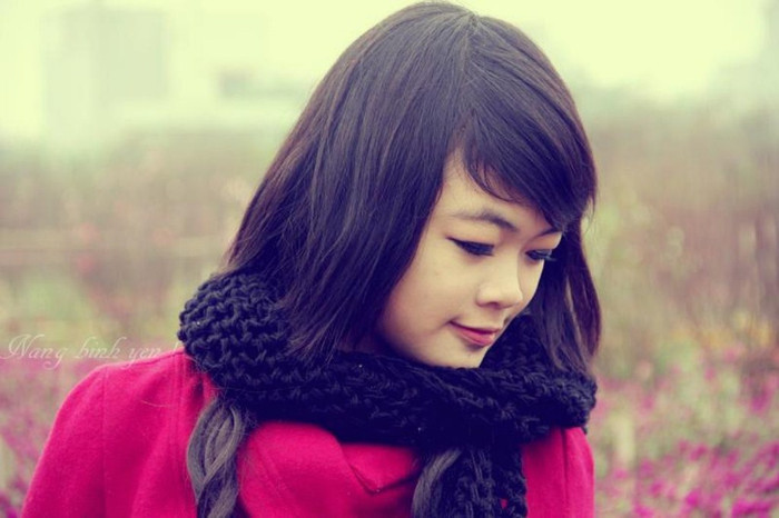 Hiền yêu màu trắng, rất thích màu hồng và thường kết hợp đồ theo gam màu ngẫu hững . Thích nuôi thú cưng và chăm chút cho vài "em" cây cảnh đáng yêu ngoài cửa sổ. Hiền yêu màu trắng, rất thích màu hồng và thường kết hợp đồ theo gam màu ngẫu hững . Thích nuôi thú cưng và chăm chút cho vài "em" cây cảnh đáng yêu ngoài cửa sổ.