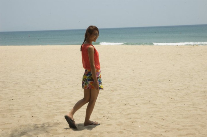 Thùy Dung cho biết cô tuổi Thiên Bình, tính thẳng thắn , ngọt ngào