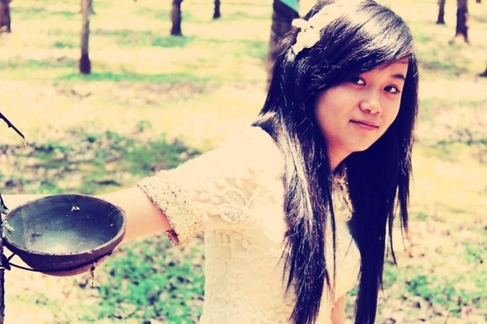 Hiền là người hòa đồng và vui vẻ