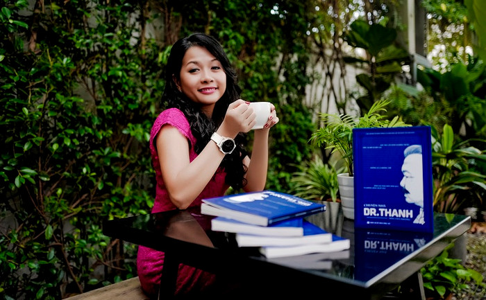 Tác giả cuốn sách Trần Uyên Phương, hiện là Phó Giám đốc Tập đoàn Tân Hiệp Phát. Tác giả cuốn sách Trần Uyên Phương, hiện là Phó Giám đốc Tập đoàn Tân Hiệp Phát.