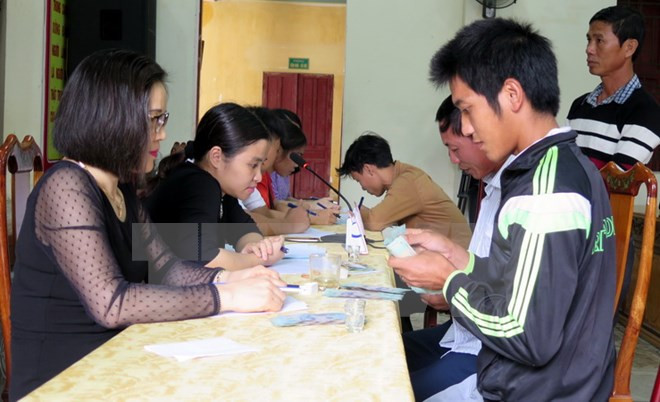 Công tác chi trả bồi thường thiệt hại cho người dân ở các tỉnh miền Trung bị thiệt hại sau sự cố môi trường đang được tiến khẩn trương. ảnh: TTXVN. Công tác chi trả bồi thường thiệt hại cho người dân ở các tỉnh miền Trung bị thiệt hại sau sự cố môi trường đang được tiến khẩn trương. ảnh: TTXVN.