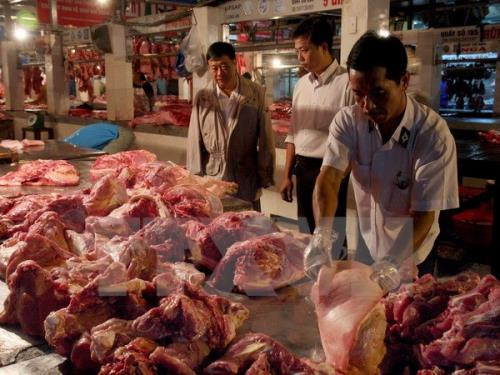 Tăng cường kiểm tra an toàn thực phẩm, xử lý nghiêm những trường hợp vi phạm. ảnh minh họa: TTXVN. Tăng cường kiểm tra an toàn thực phẩm, xử lý nghiêm những trường hợp vi phạm. ảnh minh họa: TTXVN.