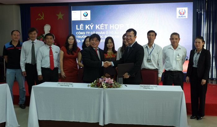 Sự hợp tác giữa Euro Auto và Đại học Sư phạm Kỹ thuật TP.Hồ Chí Minh sẽ tạo thêm nhiều điều kiện thực hành kỹ thuật chuyên sâu cho sinh viên. ảnh: NA. Sự hợp tác giữa Euro Auto và Đại học Sư phạm Kỹ thuật TP.Hồ Chí Minh sẽ tạo thêm nhiều điều kiện thực hành kỹ thuật chuyên sâu cho sinh viên. ảnh: NA.