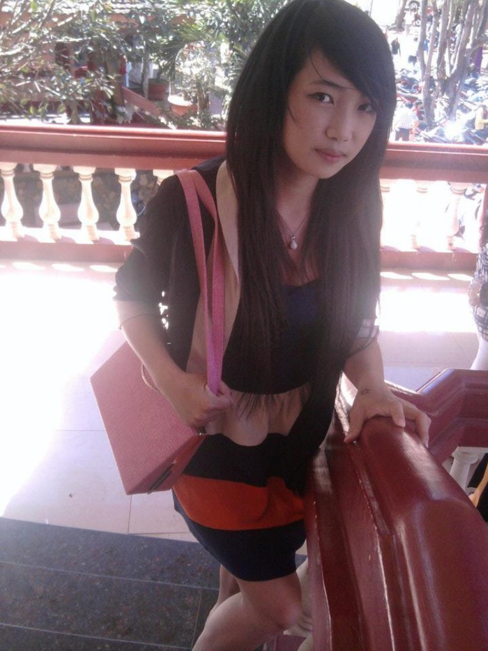 Hương là Người luôn vui vẻ hòa đồng với mọi người, luôn tự tin trong cuộc sống. Mong muốn có được 1 tương lai tốt đẹp.