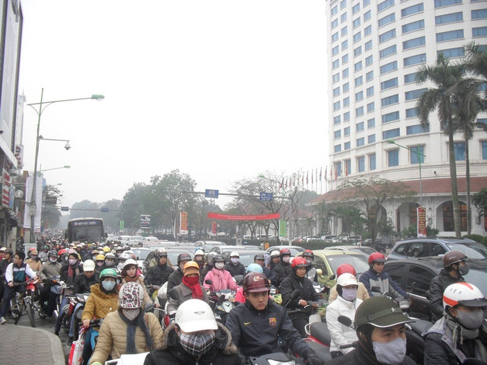 7h10', tại ngã tư Kim Mã - Nguyễn Chí Thanh.