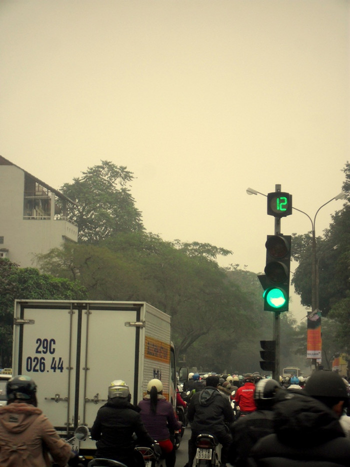 8h22' tại đường Nguyễn Thái Học.