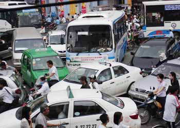 Chống ùn tắc giao thông cần sự phối hợp của nhiều cơ quan, tổ chức. Chống ùn tắc giao thông cần sự phối hợp của nhiều cơ quan, tổ chức.