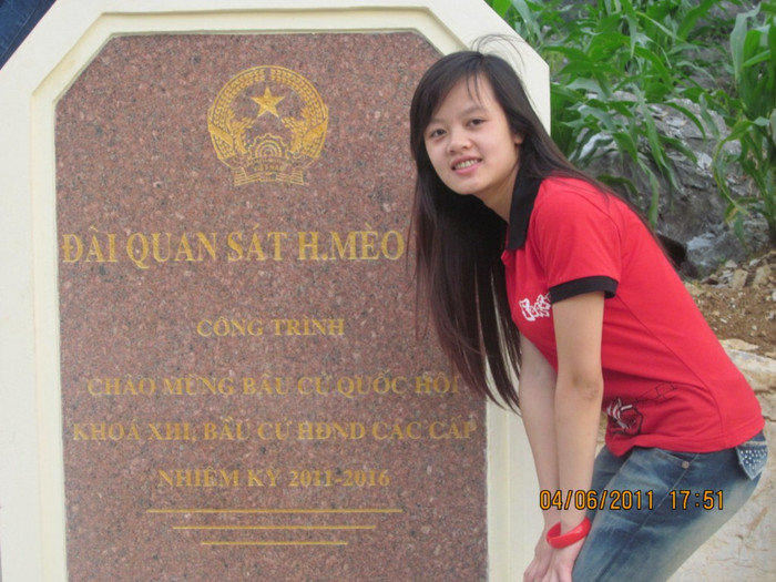 Thủy Tiên là một người năng động,đam mê tim hiểu khoa học. Cô là người năng động, đam mê khám phá khoa học và công nghệ. Mong muốn học hỏi được nhiều điều để giúp đỡ đồng bào vùng cao nơi mình sinh sống