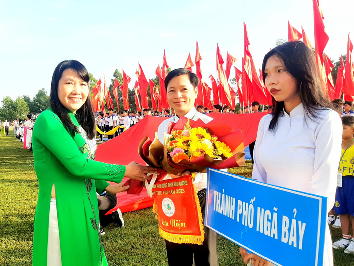 Cô Nguyễn Hoài Thúy Hằng - Giám đốc Sở Giáo dục và Đào tạo tỉnh Hậu Giang. Ảnh: Sở Giáo dục và Đào tạo cung cấp