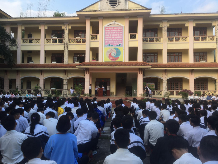 Buổi sinh hoạt ngoại khóa của học sinh Trường Trung học phổ thông số 2 huyện Bát Xát, tỉnh Lào Cai. Ảnh: website nhà trường. Buổi sinh hoạt ngoại khóa của học sinh Trường Trung học phổ thông số 2 huyện Bát Xát, tỉnh Lào Cai. Ảnh: website nhà trường.