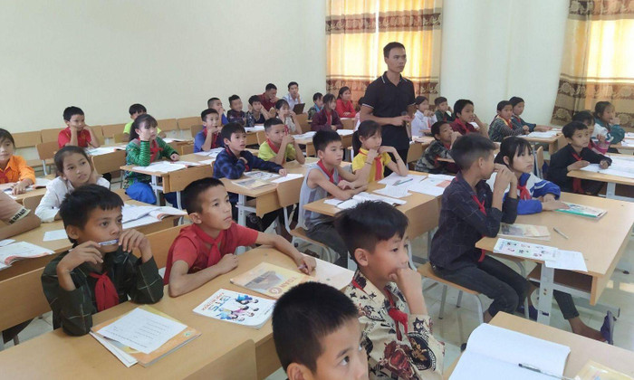 Tiết học của thầy và trò Trường Trung học cơ sở xã Khoen On, huyện Than Uyên, tỉnh Lai Châu. (Ảnh: website nhà trường).