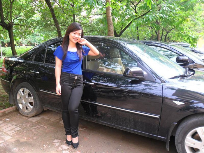 Thoa là người thích sự náo nhiệt, yêu ca hát và luôn tự tin thể hiện bản thân mình. Bên cạnh việc học tập, Thoa cũng dành nhiều thời gian cho các hoạt động ngoại khóa, hoạt động tình nguyện... Tất cả đã giúp Thoa có thêm nhiều trải nghiệm quý giá để có thể sống tốt hơn, cống hiến nhiều hơn