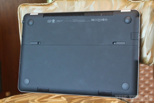 Thời lượng sử dụng pin tối đa 9,5 tiếng Thời lượng sử dụng pin tối đa 9,5 tiếng