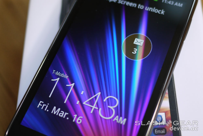 Galaxy S 4G Blaze của T-Mobile không phải là mẫu smartphone mỏng nhất hoặc nhanh nhất nhưng máy có mức giá khá thấp 149 USD kèm hợp đồng 2 năm. Galaxy S 4G Blaze của T-Mobile không phải là mẫu smartphone mỏng nhất hoặc nhanh nhất nhưng máy có mức giá khá thấp 149 USD kèm hợp đồng 2 năm.