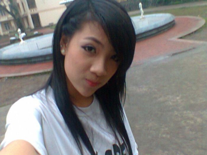 Sở thích của Kim Trang là thể thao và ca hát. Ngoài ra vào lúc rảnh rỗi Trang thích đi ăn các món ăn vỉa hè cùng các bạn.