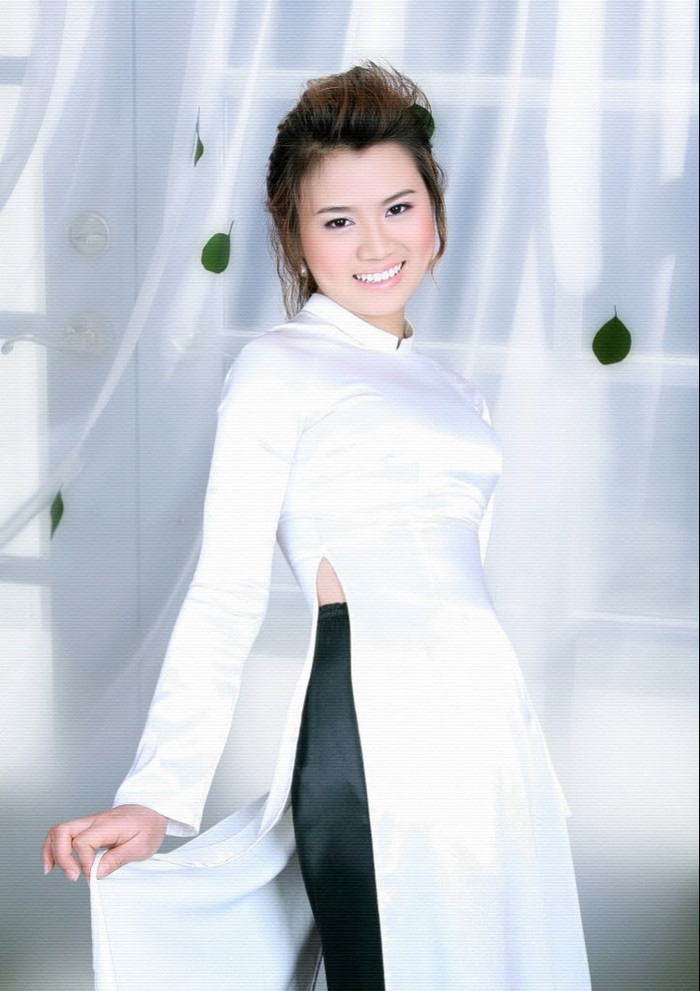 Hằng là người luôn hòa đồng với bạn bè,thích giao lưu học hỏi,kết bạn,tham gia các hoạt động tình nguyện. Hằng là người luôn hòa đồng với bạn bè,thích giao lưu học hỏi,kết bạn,tham gia các hoạt động tình nguyện.