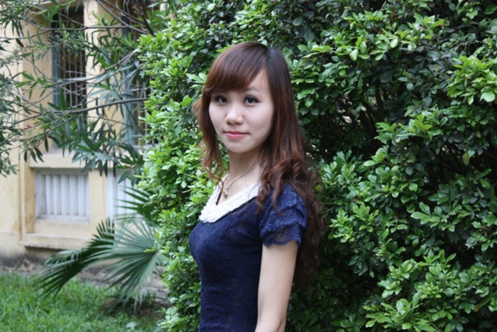 Hải Vân là một cô gái trẻ trung, sôi nổi, thích tham gia vào những hoạt động ngoại khóa như văn nghệ, thể thao... ,yêu ca hát, thích đi du lịch và mua sắm Hải Vân là một cô gái trẻ trung, sôi nổi, thích tham gia vào những hoạt động ngoại khóa như văn nghệ, thể thao... ,yêu ca hát, thích đi du lịch và mua sắm