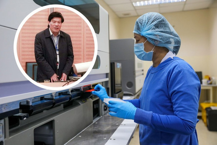 Cơ quan chức năng đang tiến hành xử lý nghiêm sai phạm, nâng khống thiết bị xét nghiệm Covid-19. ảnh: Báo Lao động. Cơ quan chức năng đang tiến hành xử lý nghiêm sai phạm, nâng khống thiết bị xét nghiệm Covid-19. ảnh: Báo Lao động.