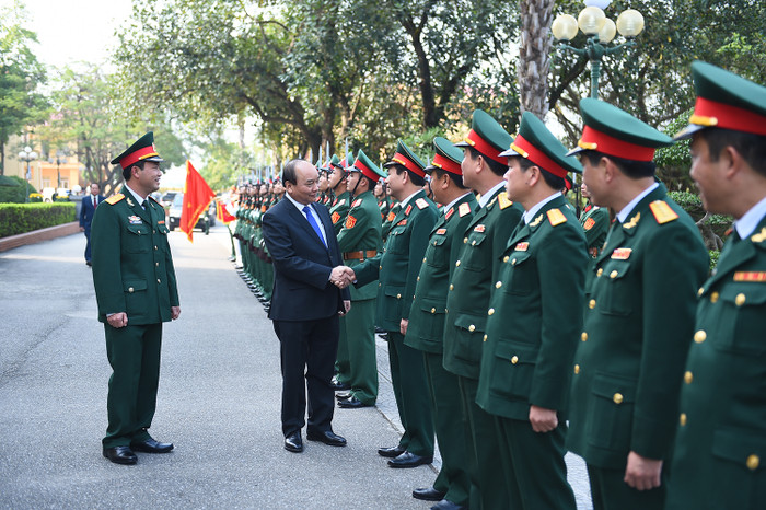 Thủ tướng thăm Sư đoàn chiến thắng. ảnh: vgp. Thủ tướng thăm Sư đoàn chiến thắng. ảnh: vgp.