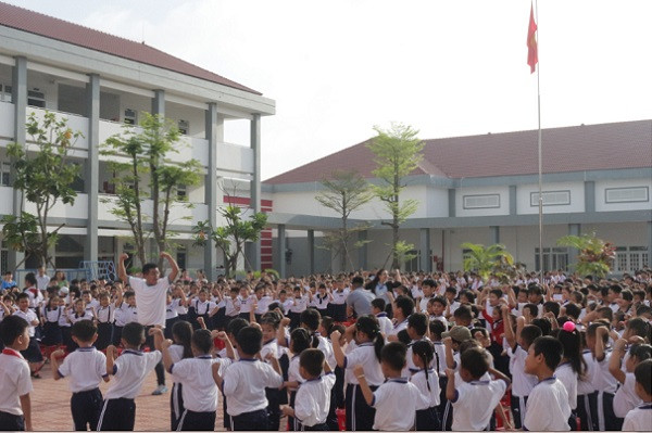 Chế độ dinh dưỡng khoa học và tạo thói quen vận động mỗi ngày giúp đẩy lùi nguy cơ béo phì.