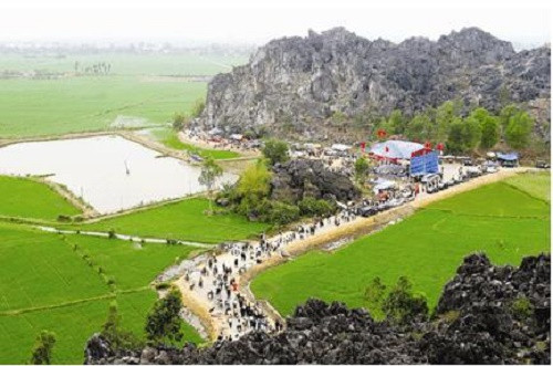 Khu di tích núi Voi nơi nhà sư Vương Quốc Chính đã từng thuyết pháp (Nguồn: haiphong.gov.vn). Khu di tích núi Voi nơi nhà sư Vương Quốc Chính đã từng thuyết pháp (Nguồn: haiphong.gov.vn).