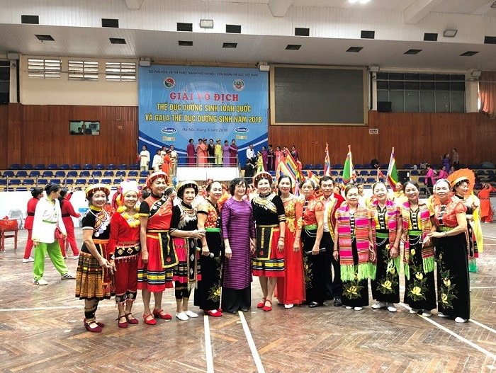 Người cao tuổi hào hứng phấn gởi khi tham gia giải thi đấu. Người cao tuổi hào hứng phấn gởi khi tham gia giải thi đấu.